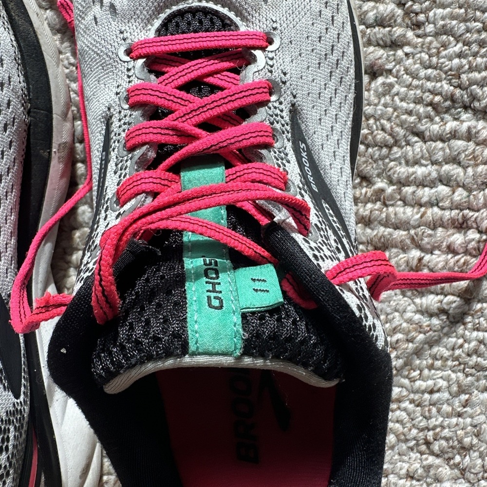 Brooks Ghost 11 Womens Size 9 Gray Black Pink Athletic Running Shoes Sneakers - Picture 5 of 7